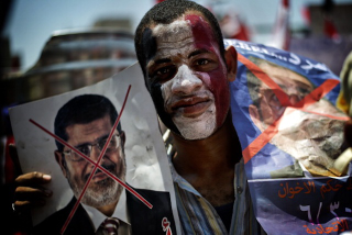 Illustration for article titled Eight Epic Images From Egypt's Latest Wild Revolution